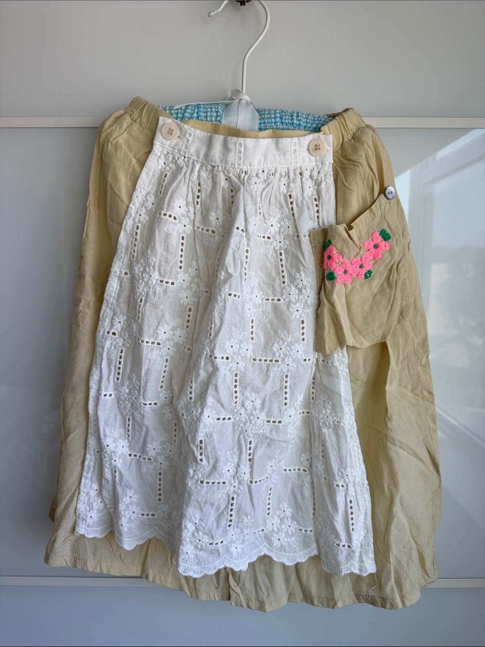 Tambere kids Boho White Eyelet Overlay Skirt with Cream Underskirt size 4